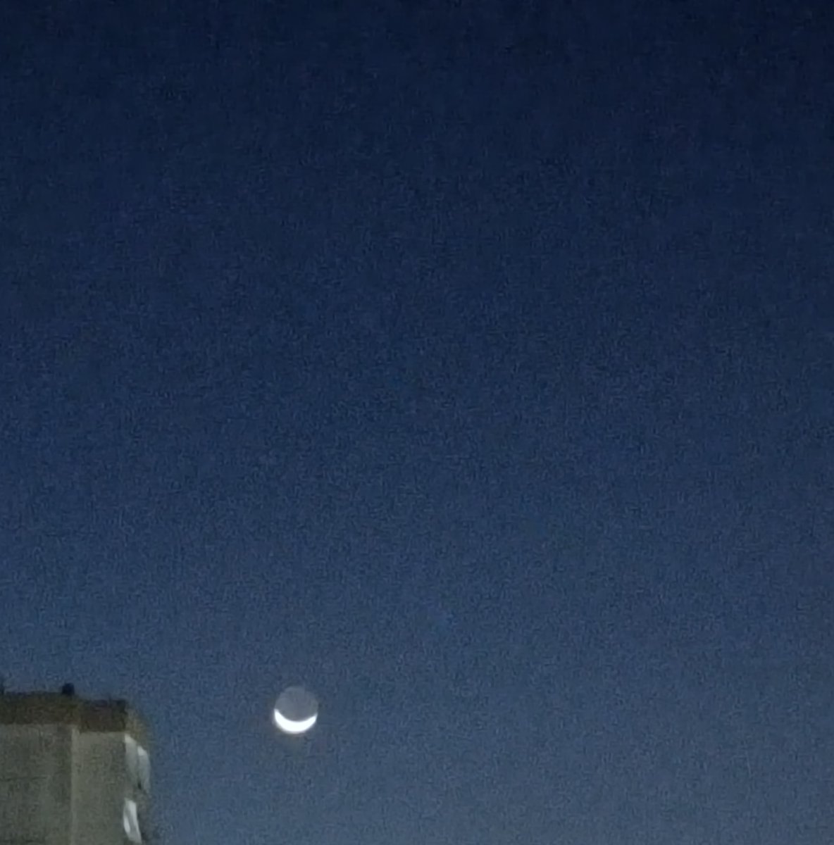 neylaaugusta's tweet image. Siempre eres un regalo 🎁 cada vez que miro la CIELO y estás allí Iluminando mi alma con tu sabía y amorosa energía #LUNA #grac