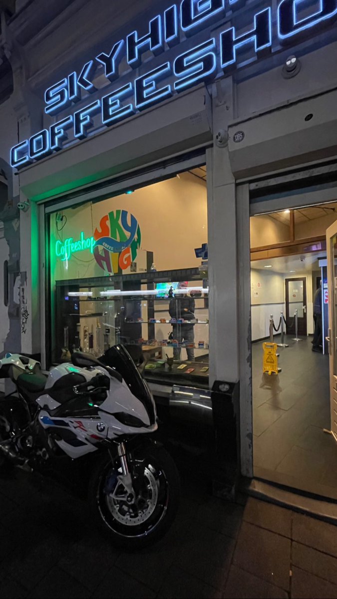 lnm's tweet image. rotter