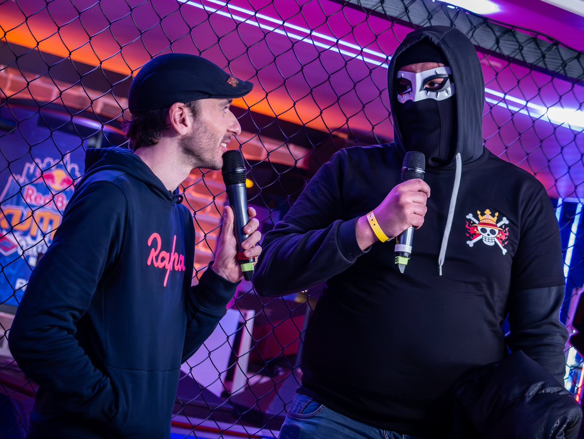 MaskeyyDaBeast tweet media