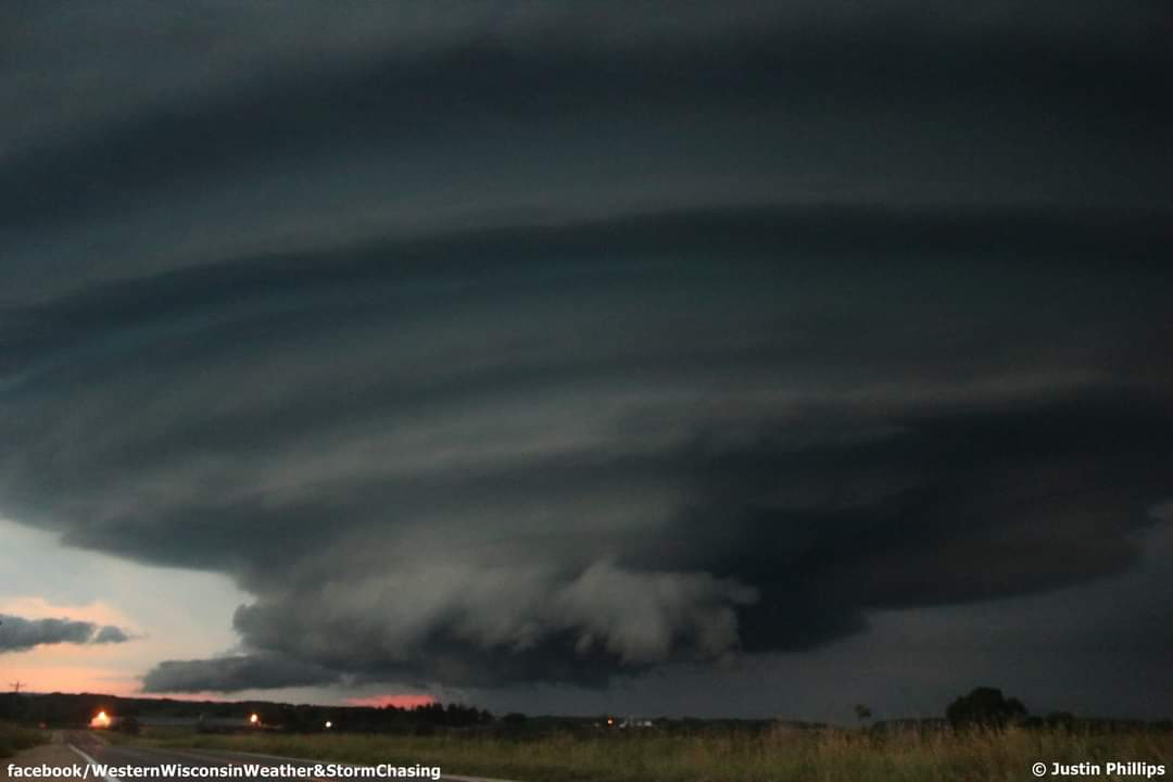 Justin Phillips tweet media