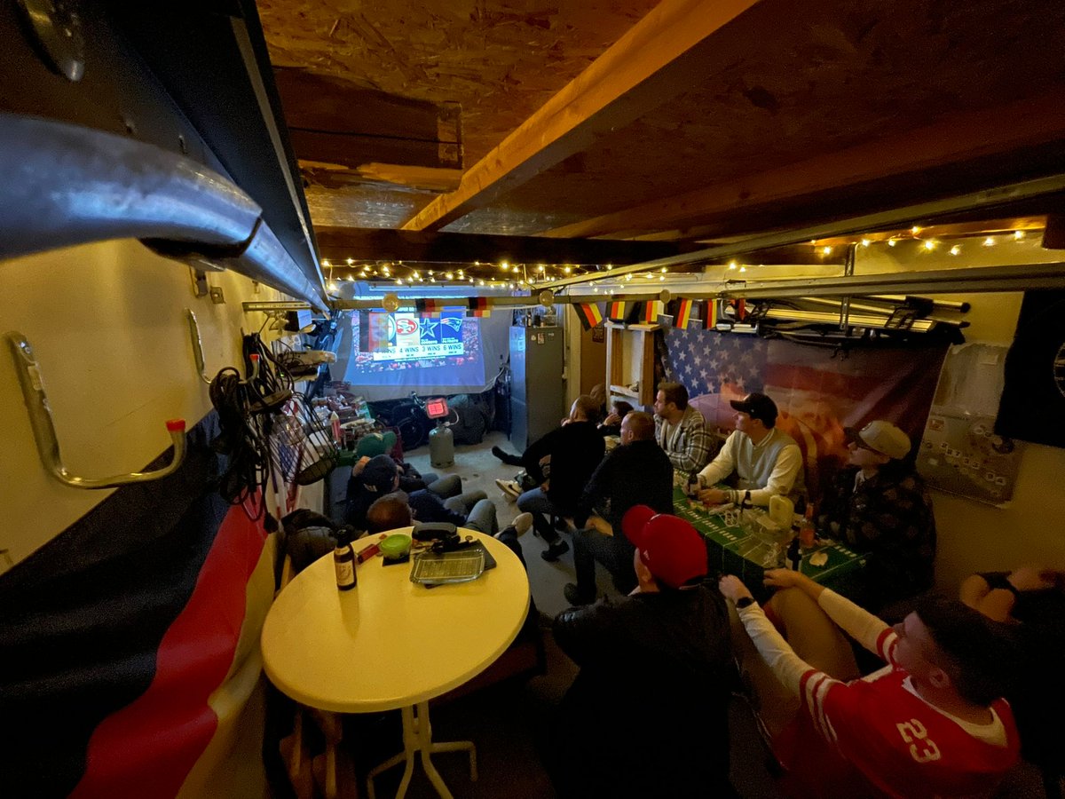 #rtlnfl #SF49ers #KCChiefs Hier im Pumakäfig. GAMEDAY