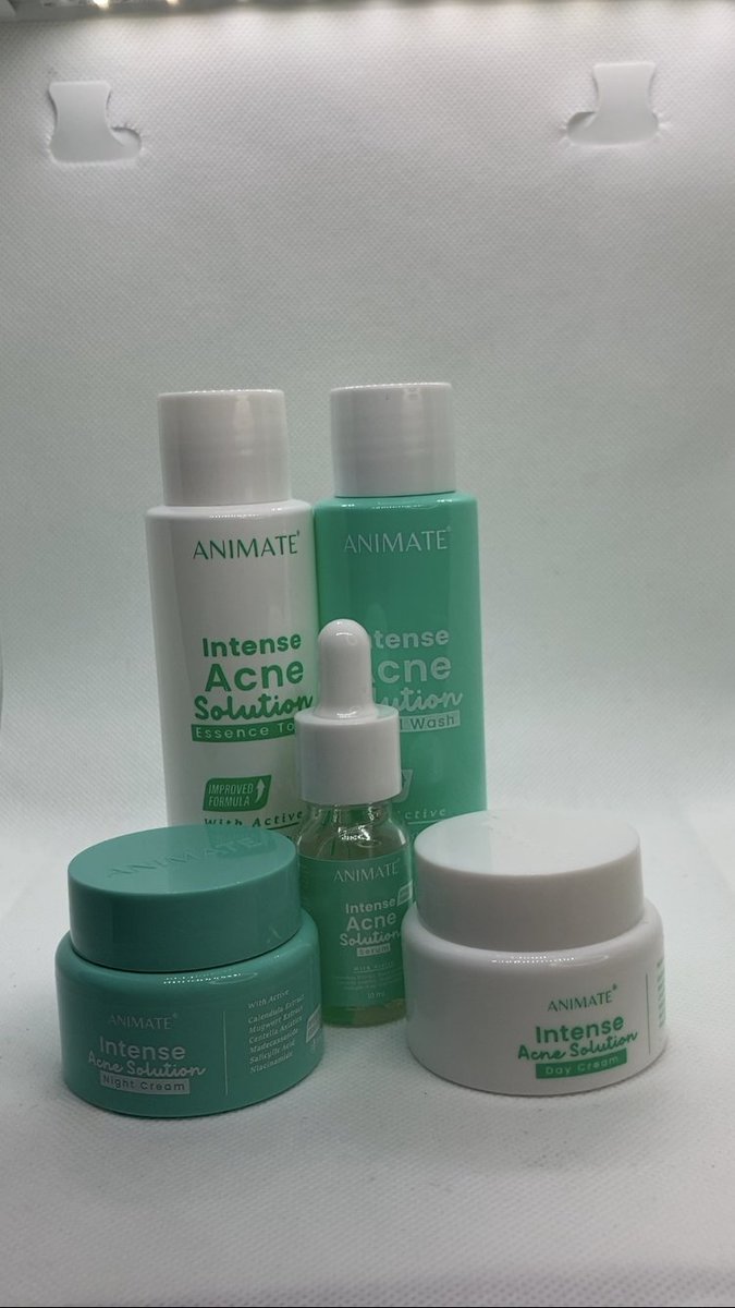 dddeinn's tweet photo. karena kondisi wajah lg banyak jerawat jadi aku mau racunin kalian paket skincare untuk acne yg harganya under 100k tapi nampol bgttt ganyesel deh pokonya pake rangkaian skincare dari @animateofficial.id🤩 https://t.co/qRQovhPhLI