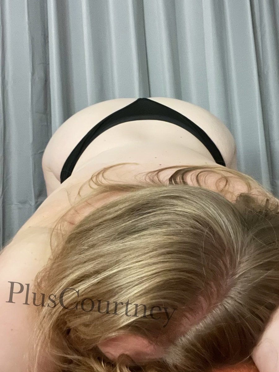 PlusCourtney's tweet photo. Slam me back onto your hard c🔞ck https://t.co/D8v1UNnDcl