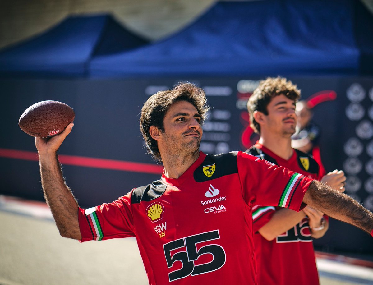 formulaux's tweet photo. Mucho hype con el super bowl pero yo no veo que estén jugando mis favs https://t.co/D5ytWsHou4