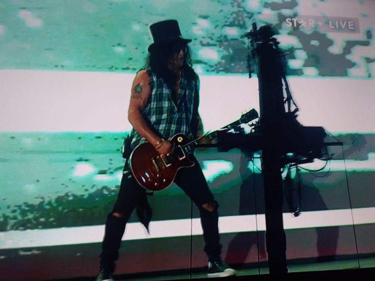 Lucy Dávalos ♛ tweet media