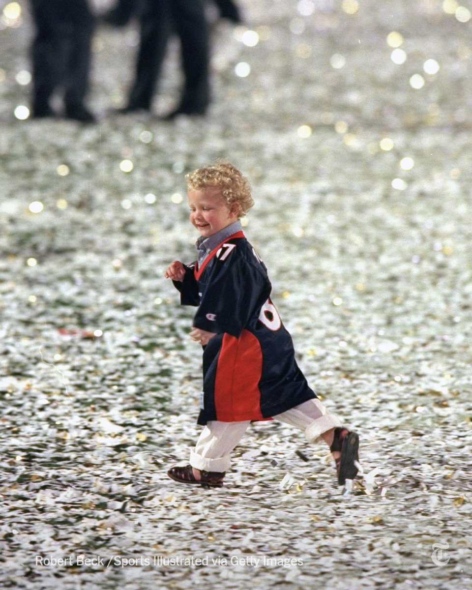 nytimes's tweet photo. From @TheAthletic: When his father won the Super Bowl, 49ers’ Christian McCaffrey was 2, and sprinted across layers of confetti in a scene that Sports Illustrated immortalized. Today, he hopes to follow in his father's footsteps. https://t.co/0wkTgfUEL7 https://t.co/3Oy6dc6asf