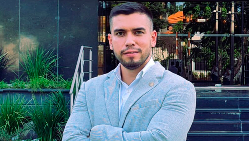 InfoNegocios_PY's tweet photo. Javier Viveros, de Atman SA, aconseja: ahorrar temprano e invertir para la libertad financiera🌱💼💰
https://t.co/h5WIqYKFoZ https://t.co/aFv6YDrzQt