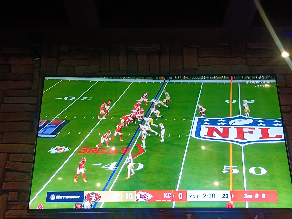 Mari_GlezS's tweet photo. Superbowl time https://t.co/T2ndC9ZKyo