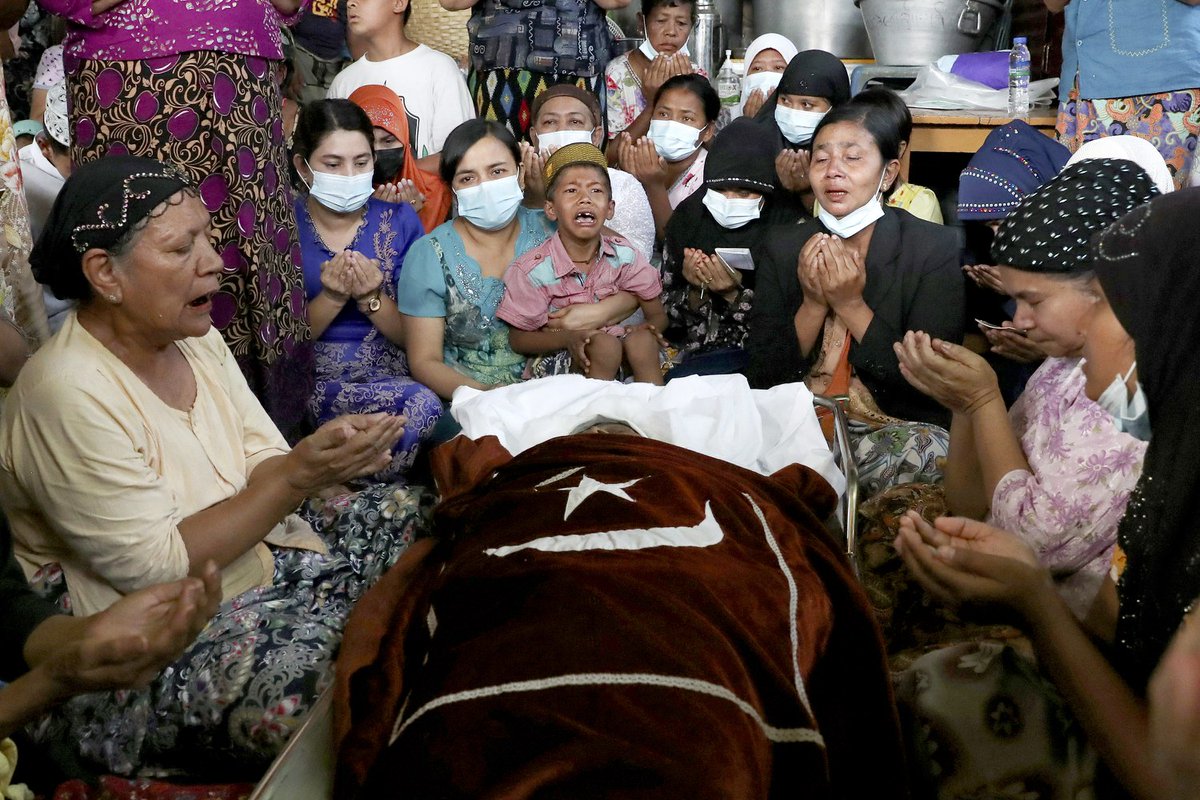 romddullah's tweet photo. What's happening in #Myanmar is unacceptable. Join me in urging the international community to take urgent action to address the Myanmar crisis. Prioritize civilian safety, facilitate humanitarian aid, and promote peaceful dialogue. @hrw #GlobalActionNeeded #MyanmarPeaceNow https://t.co/5LV21Mb5l3