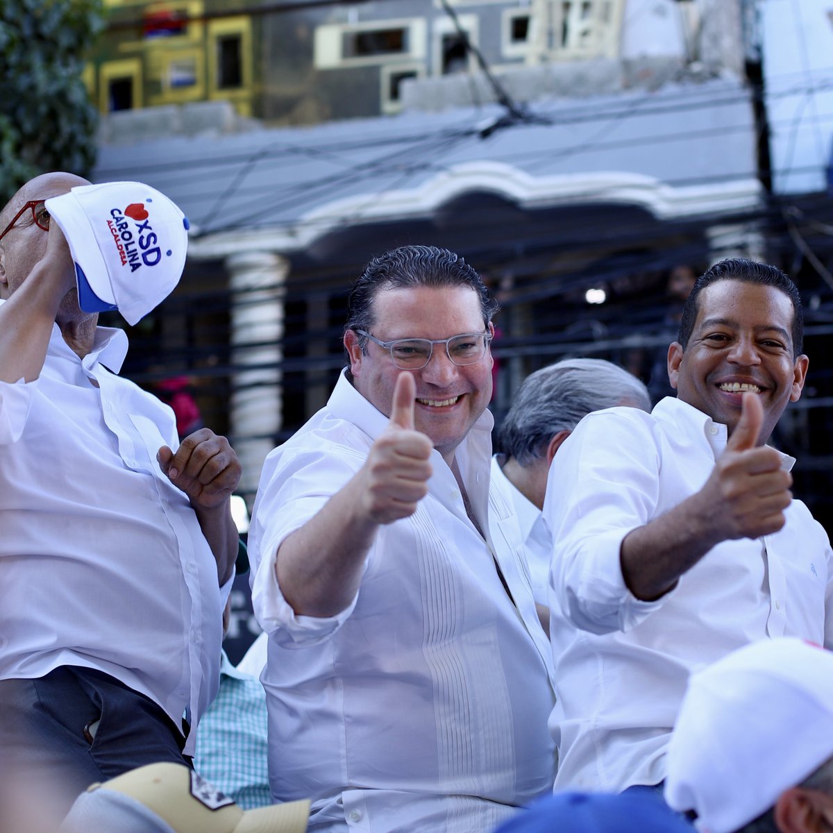 SanzLovaton's tweet photo. El ❤️ se siente en las calles de Santo Domingo. El cambio sigue, 4+ con @CarolinaMejiaG alcaldesa y @luisabinader presidente.

#UnSoloGobierno
#CarolinaAlcaldesa2024 https://t.co/qBgsc3xZaj