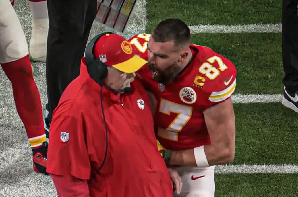 HCScranton's tweet image. me if @Usher doesn’t bring out @justinbieber