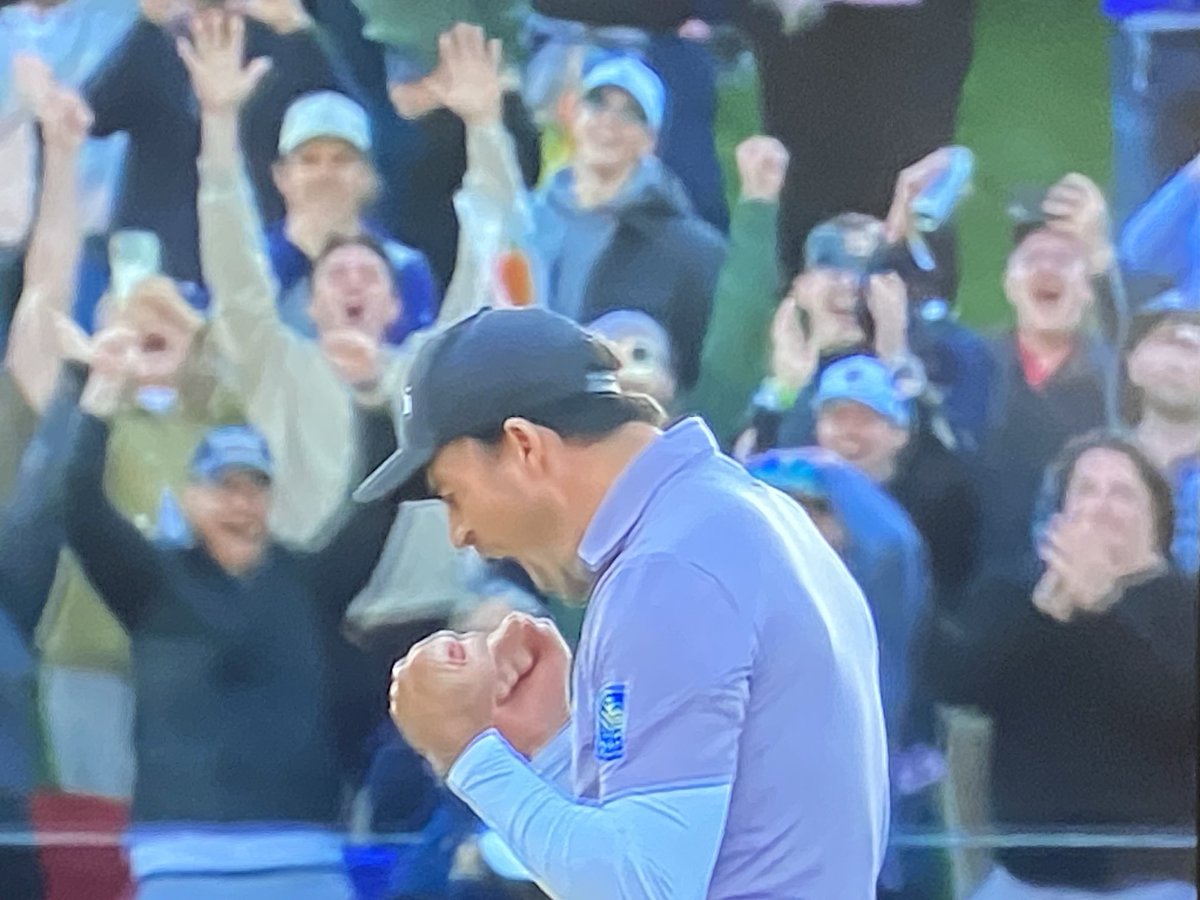 SchramFOX13's tweet photo. Congratulations to Nick Taylor on winning the WM! I covered him when he was at UW. #fox13seattle #wm https://t.co/lkciuWUuHO
