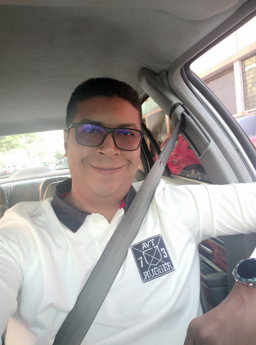 Jeanfive5's tweet image. Felices carnavales les desea Jean.