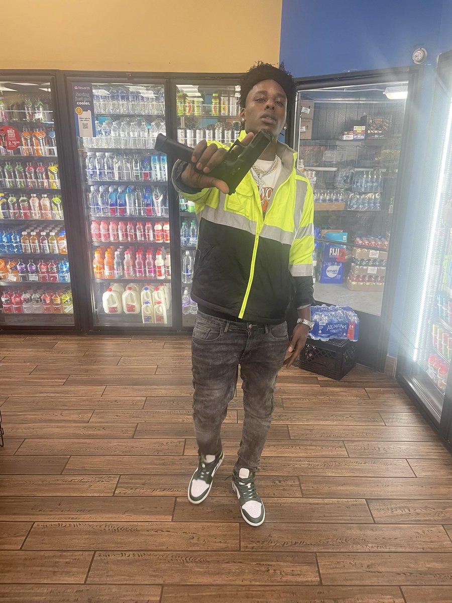 TevinRichardso6's tweet photo. Stepping💯 https://t.co/nlLHZPgwLk