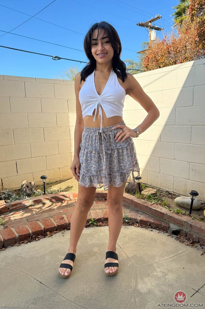 Petite brunette teen with braces Vanessa Moon spreading shaved pussy: <a href="/vanessamooon/">Vanessa Moon</a> 16 pictures: hometownnudes.com/atk-galleria/p…