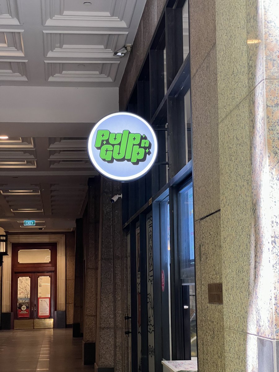 readerr0r's tweet photo. I went here and they said you’re the regional manager https://t.co/NOPpSb62QE