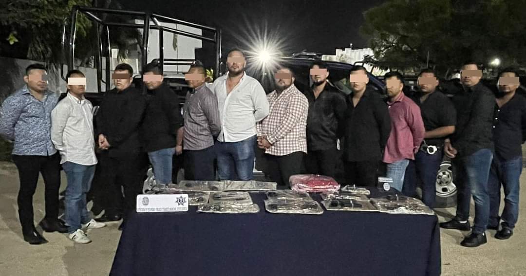 pako_red's tweet photo. Todos ellos fueron detenidos en Can cun #Quintana Roo  hace días.  Fueron liberados y hoy en la madrugada hicieron su desmadre en el Antro #Hope52 Tabasco.  Ojalá no quede impune esta masacre.  Ojalá el nuevo titular de la @SSPCTabasco y la @FGETabasco se pongan las pilas.  Digo. https://t.co/5uO84ftPXn