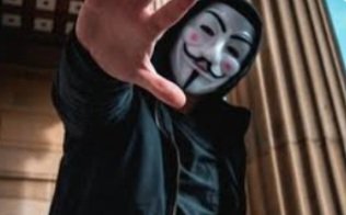 ChristophProme2's tweet photo. Hold Fast The Dreams, The Ideas Of The People! Amplify Humanity! We Are The Words And Actions To A Better World, With A Heroic Heart Join Us! Let's Create The Future, Our Shared Experience In The Hands Of All, Let's Be The Answers! The Warrior Activist Of Altruism! #Anonymous 🎭 https://t.co/4a1anpjHCG