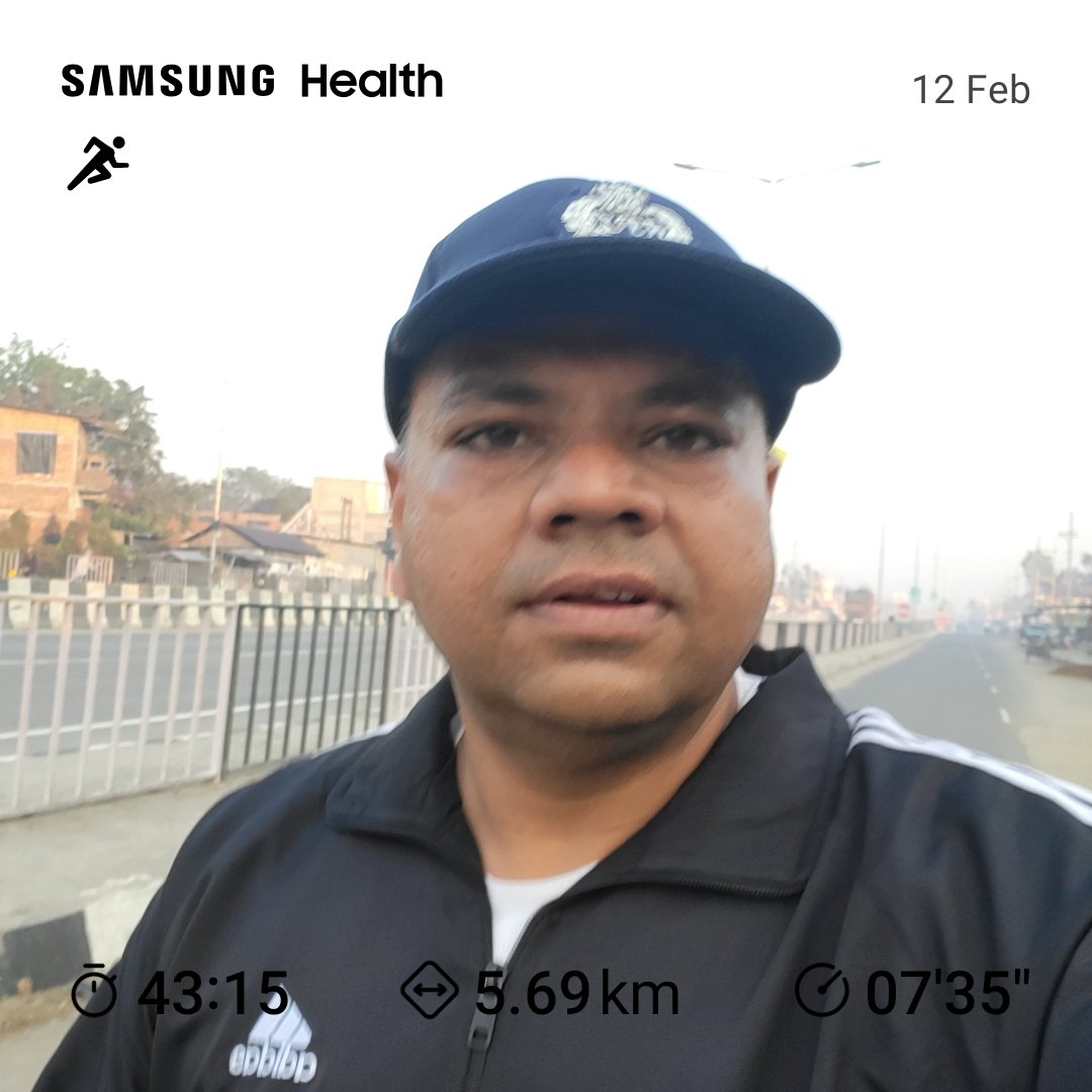 Started the week with 5km run #runforfun #notslimbutfit