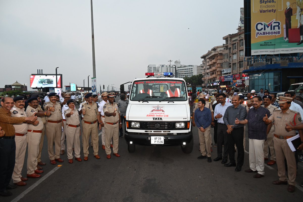 Vizag Traffic Police tweet media