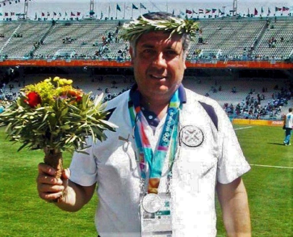 Nos clasificó a las últimas Olimpiadas que disputamos (2004).

Obtuvo la medalla de plata en Atenas, siendo hasta ahora el único galardón olímpico en la historia de Paraguay.

20 años después, nos lleva a las Olimpiadas de París. 

CARLOS JARA SAGUIER.