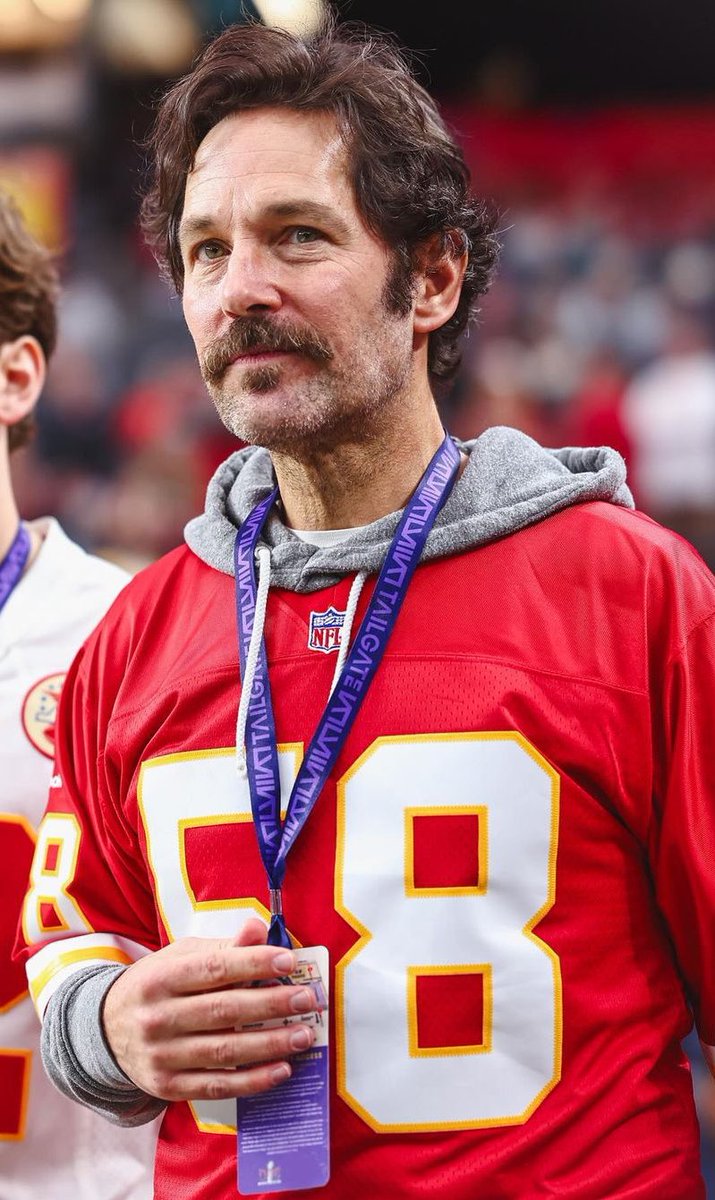 ruddcomfort's tweet image. the chiefs better win the super bowl again 'cause i don't want paul rudd to be sad.
#SuperBowlLVII
