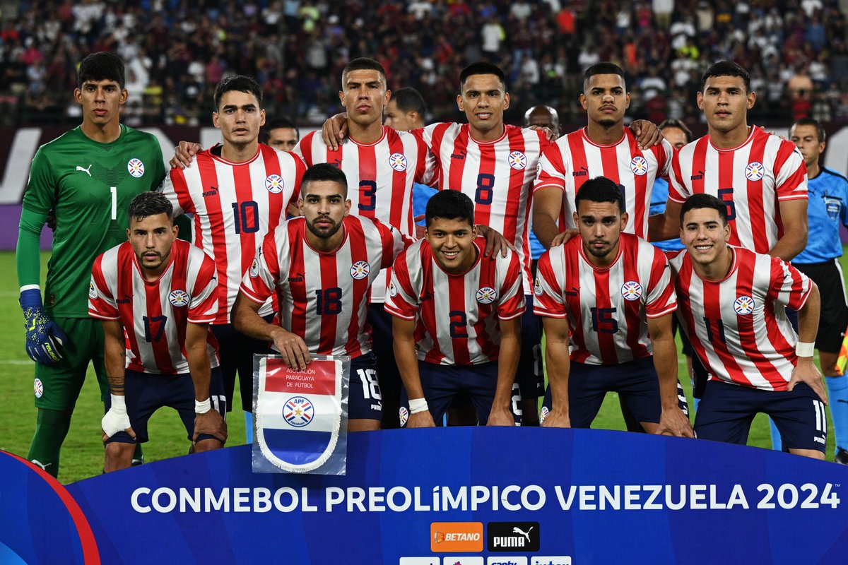 ¿La última vez que Paraguay 🇵🇾 se había consagrado en un Preolímpico? 1992. El equipo lo integraban Celso Ayala, Carlos Gamarra, Chiqui Arce y José Saturnino Cardozo, entre otros. Ese fue, hasta hoy, su último título continental, contabilizando sub-17, sub-20, sub-23 y mayores.