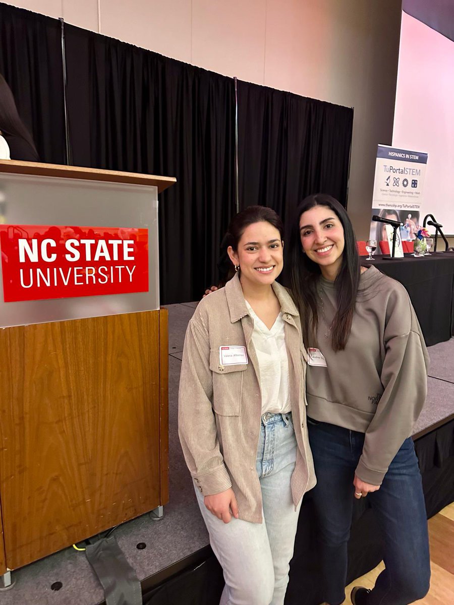 andrea_boada's tweet photo. Learning about multilingual education with friends #hispanic at NC State University College of Education. @participatelearning  @MGSDschools https://t.co/rlHEW5gVgx
