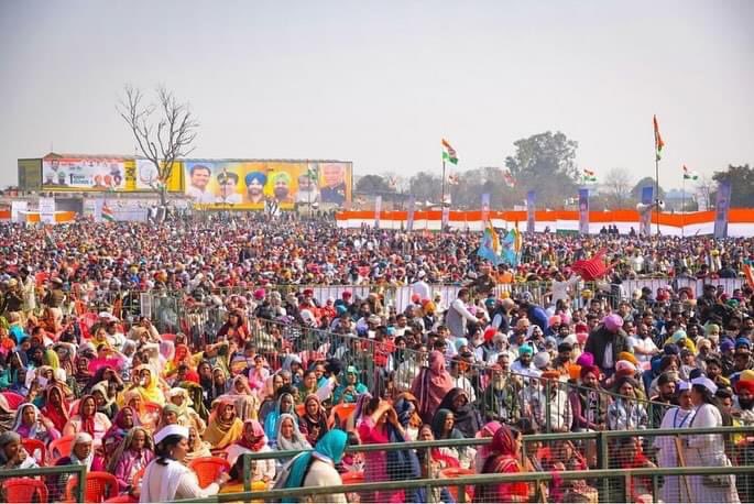 HPCheema8's tweet photo. Congress President Shri Mallikarjun Kharge addressed the 'Karyakarta Sammelan' in Samarala, Punjab.  Punjab is the land of heroes and food givers. The heroes and farmers here never kneel down before injustice.  In the coming elections. @Partap_Sbajwa https://t.co/wzPdTQf6ic