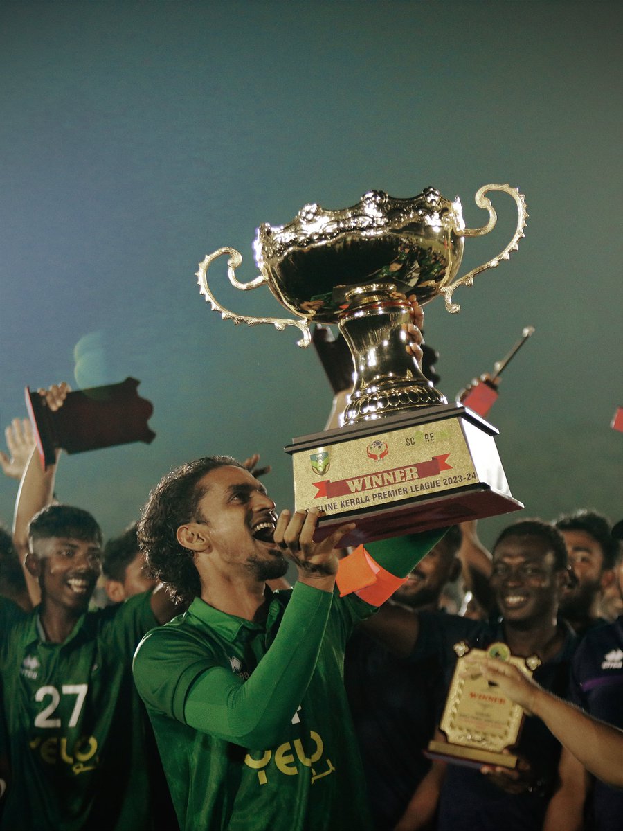 keralafa's tweet photo. 2๏ธโฃ0๏ธโฃ teams
1๏ธโฃ0๏ธโฃ8๏ธโฃ matches
3๏ธโฃ8๏ธโฃ5๏ธโฃ goals
1๏ธโฃ winner
What a thrilling journey, #ScorelineKPL 2023-24! ๐๐ https://t.co/Zasb2p4YCm