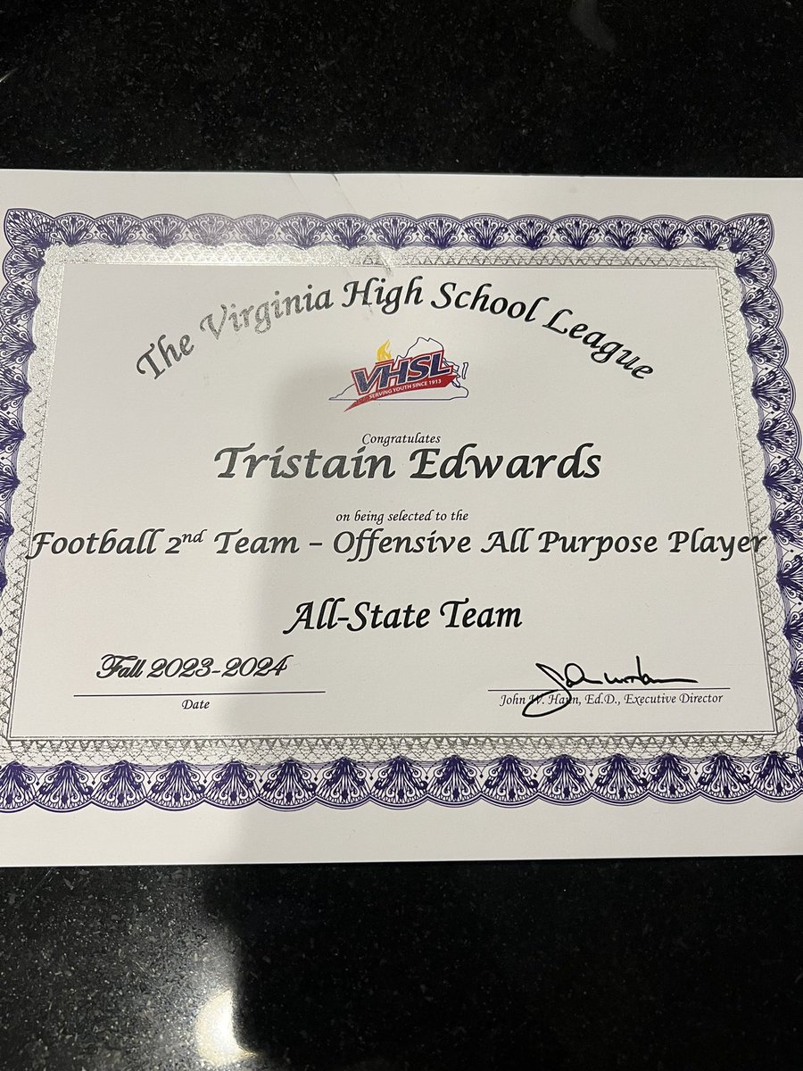 Had a great time last week with my team at the end of the season Banquet, and being able to receive both of  2nd Team All State Awards, for defense and offense. Thank you to my teammates and coaches for a great season. <a href="/FairfaxLionsFB/">Fairfax HS Football</a> <a href="/CoachNell/">Darnell Parker</a> <a href="/_coachreaves/">Coach Mike Reaves</a> <a href="/Coach__Woody/">Wesley Woodward</a>