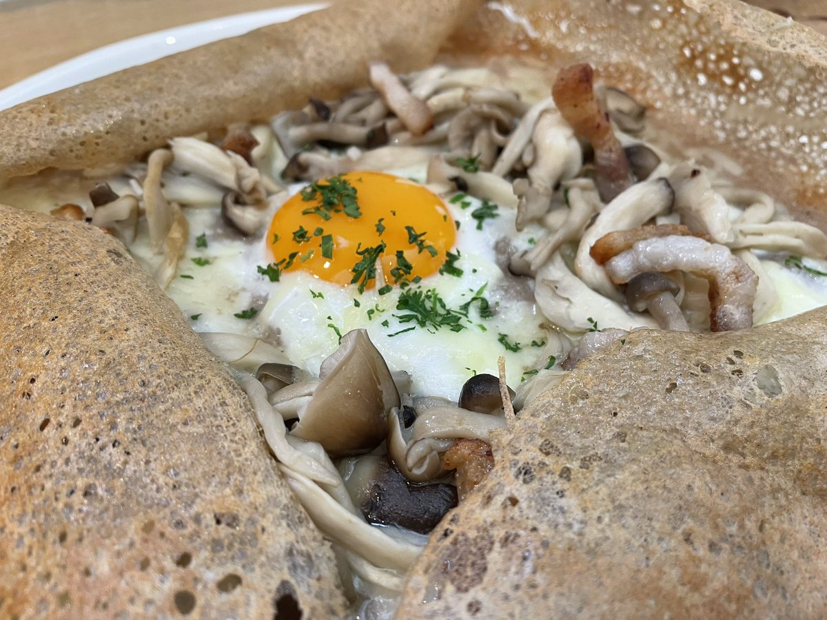 三鷹で蕎麦粉がレット。美味しい😋