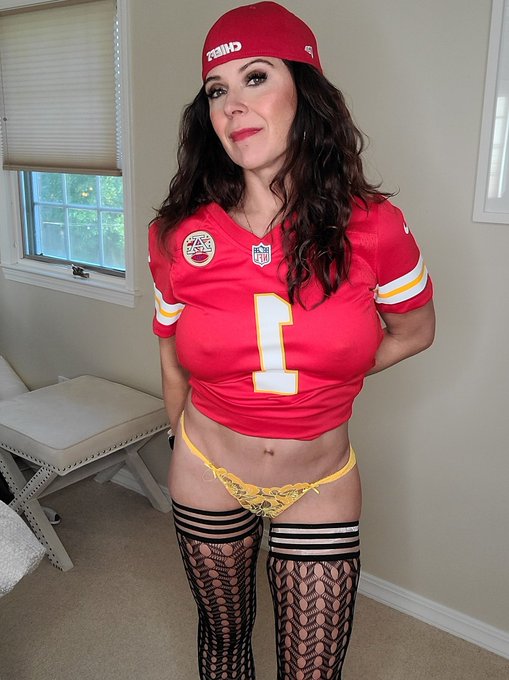 That was close🥵.  #KCChiefs #Chiefs https://t.co/EVkAWrFbYA<a href="/tag/kcchiefs"class="tags">#KCChiefs</a><a href="/tag/chiefs"class="tags">#Chiefs</a>