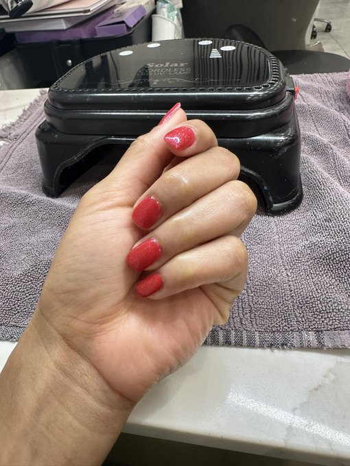 Got jezebel red. https://t.co/OvhR8v4vM3