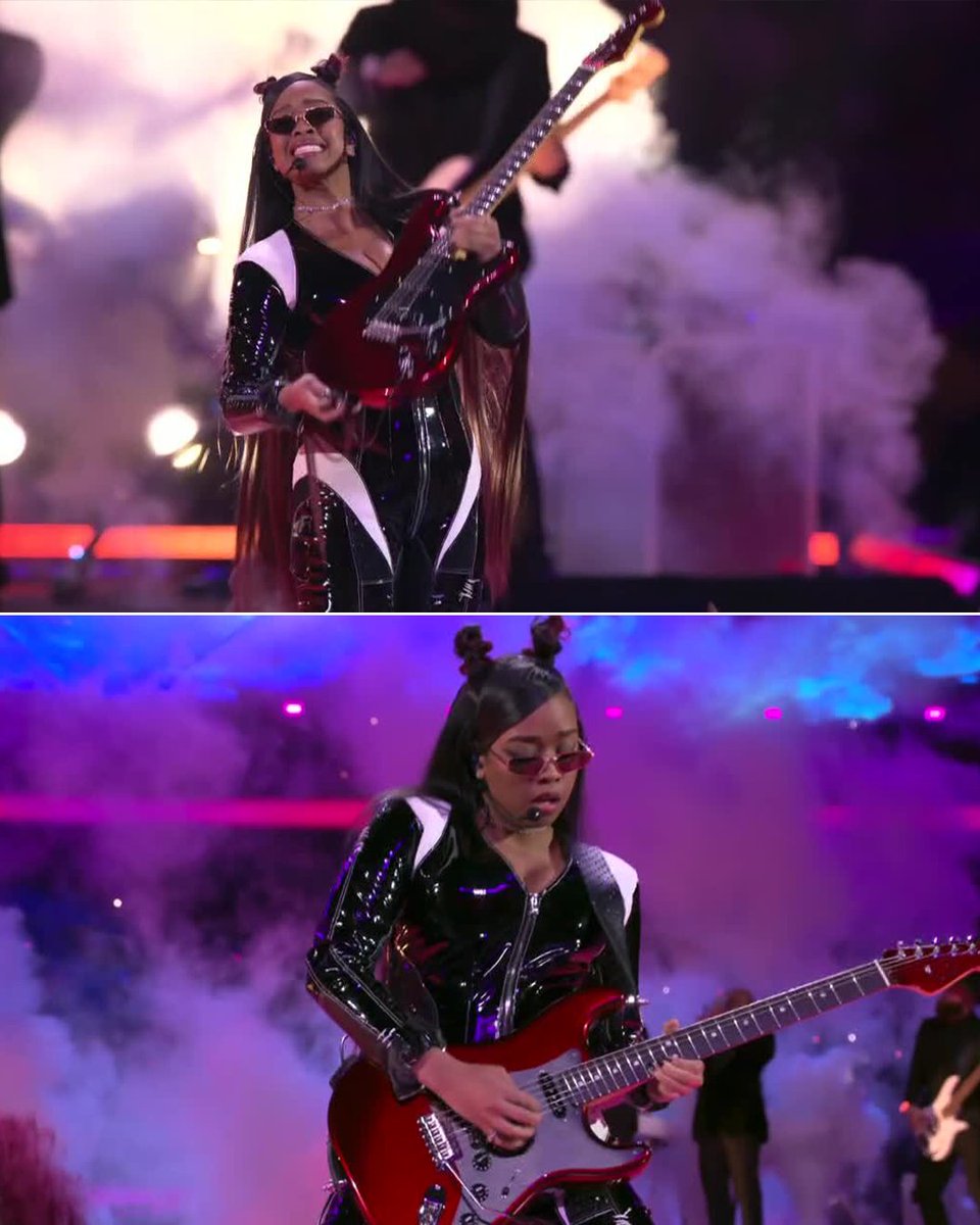 H.E.R. absolutely SHREDDING the Super Bowl halftime performance 😮‍💨 #SBLVIII