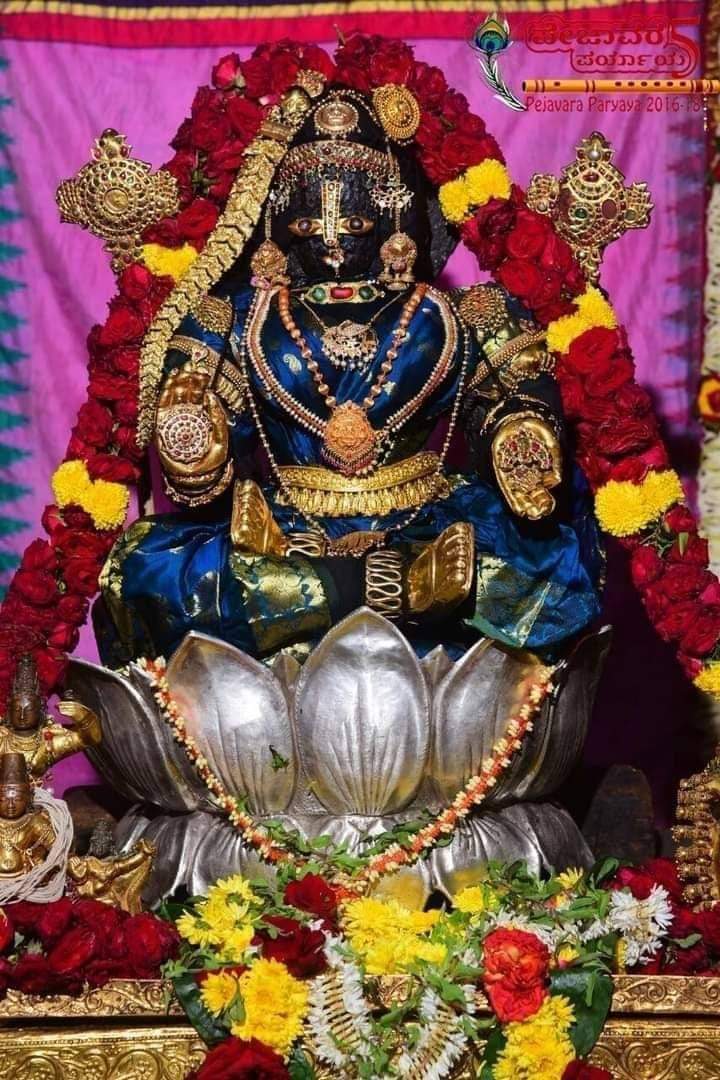 Udipi Sri Krishnar in Sri Padhmavathy Thirukolam