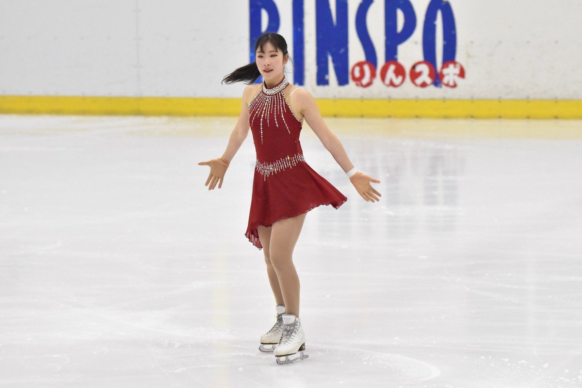 第56回全大阪フィギュアスケート選手権大会の結果報告です！

C級女子　　6位　青木美奈子　15.36

B級女子　　1位　新山美咲希　30.72
　　　　　　5位　仲田絢音　17.38

J選手権級女子　11位　中堀舞音　59.30
　　　　　　　　15位　中堀舞風　54.60

応援ありがとうございました‼️🙇‍♀️

写真:近スポ