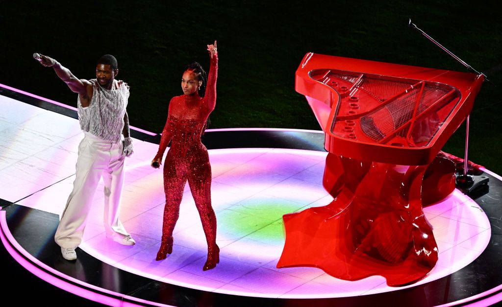 Vallejo's H.E.R., Usher and Alicia Keys just put on an amazing halftime show at the Super Bowl. Repost if you agree. 

LET'S GO NINERS 🏈🏈🏈🏈