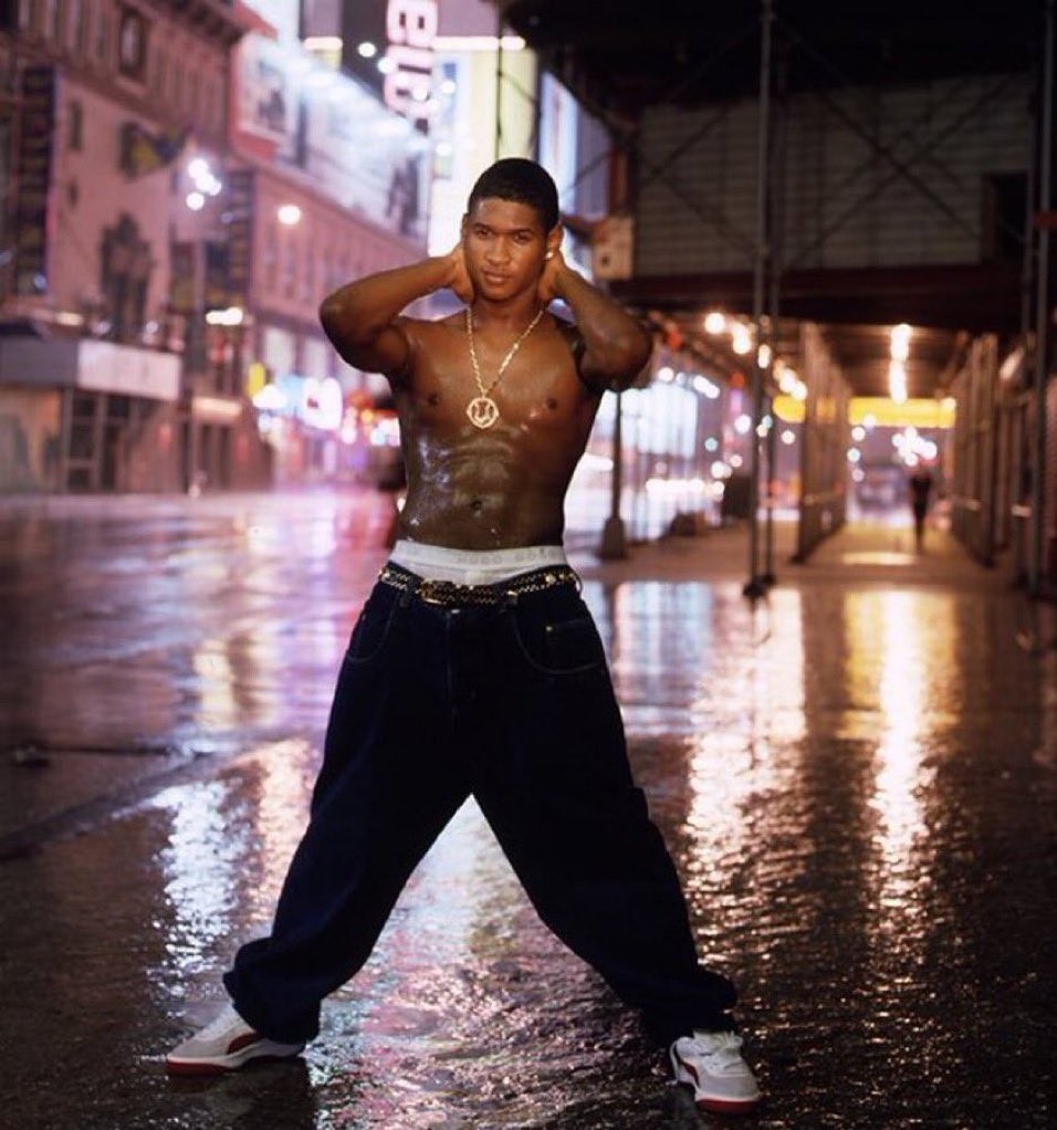 notgwendalupe's tweet photo. usher

1997                                          2024 https://t.co/jBsaKbGxBj