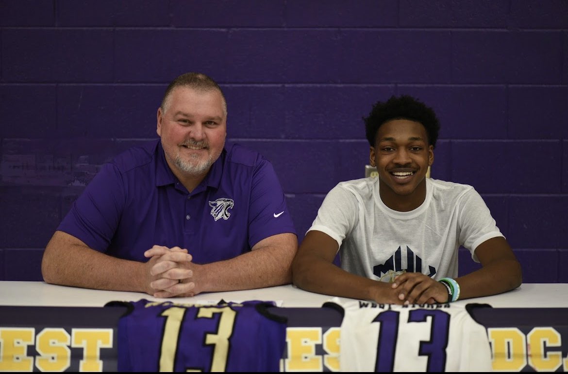 CoachWhitt72's tweet photo. So happy for you @KeyonRawley and thankful for what you gave to our program at @weststokesfb. Excited to watch you continue to grow under the guidance and leadership for @MarsHill_FB. Keep your head down and keep working! https://t.co/K6SCFojFnD