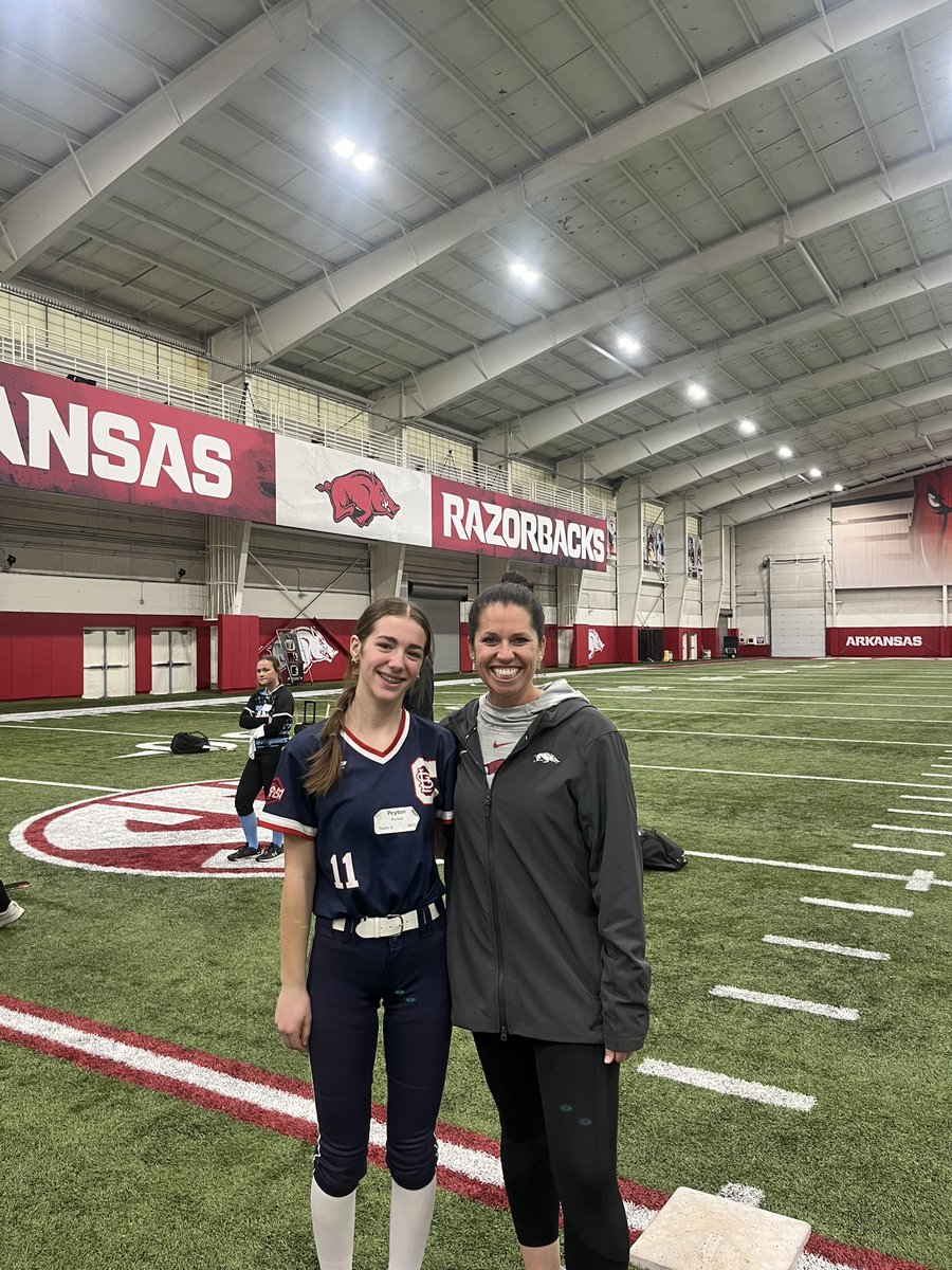 PPurves2027's tweet photo. Thank you @RazorbackSB for a great camp this weekend! I can’t wait to come back! Last camp of the winter before high school season starts in 2 weeks. @CoachDeifel @MattMeuchel @djgasso @ExtraInningSB @CoachPurviss @louis_chaos https://t.co/T5FcnVEaZE