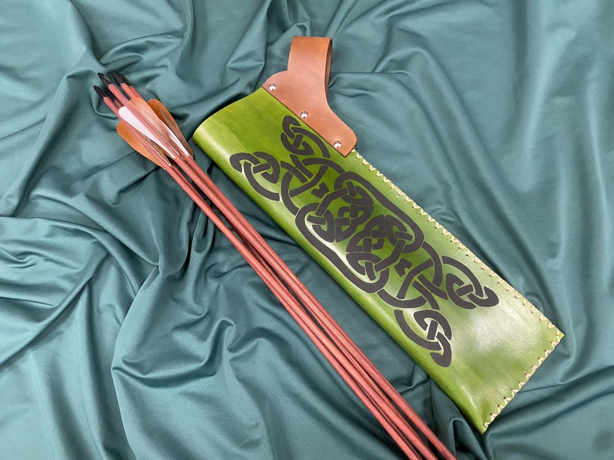 WeSellSwords's tweet photo. Another #archery #quiver finished up this weekend, this time a side quiver
Trying out sone new designs , let us know if you’d like like to see next !!! #handmade #leather #Leatherwork #longbow #traditionalarchery #madeinyyc #madeincalgary #yyc #calgary https://t.co/tgaFqJvGNH