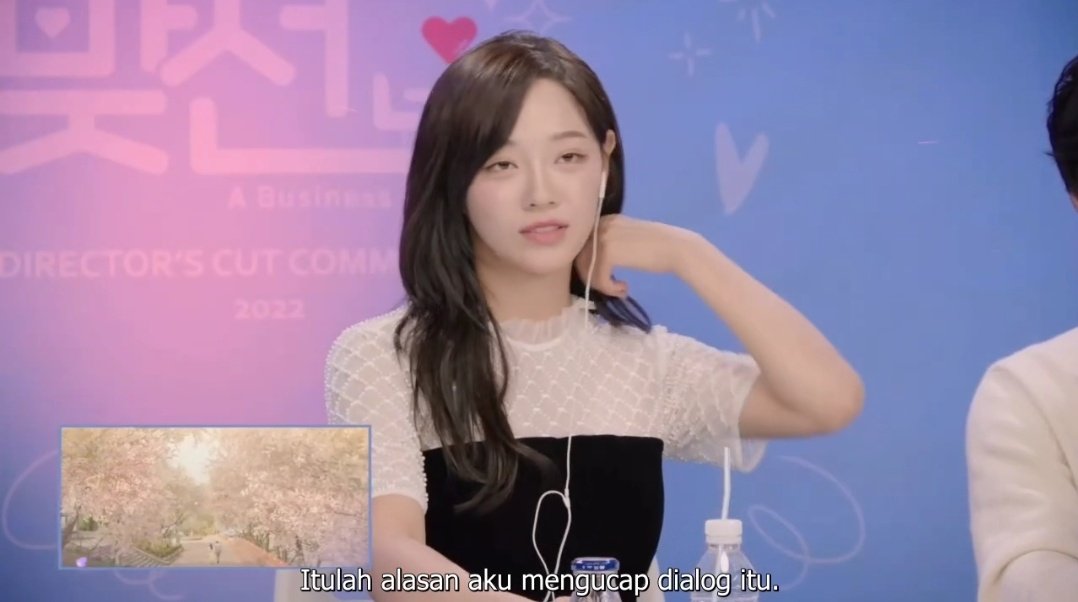 ucupseje's tweet photo. SJ: At that time I said "say you love me" because Tae Moo never said that, that's the reason I said that sentence
HS: definitely has, maybe now
SJ: yes, but not in this drama
*meaning....hehehhehe Mr Seop you can say it anytime okay🤭🤭#hyojeong https://t.co/TxQBbyyuMj