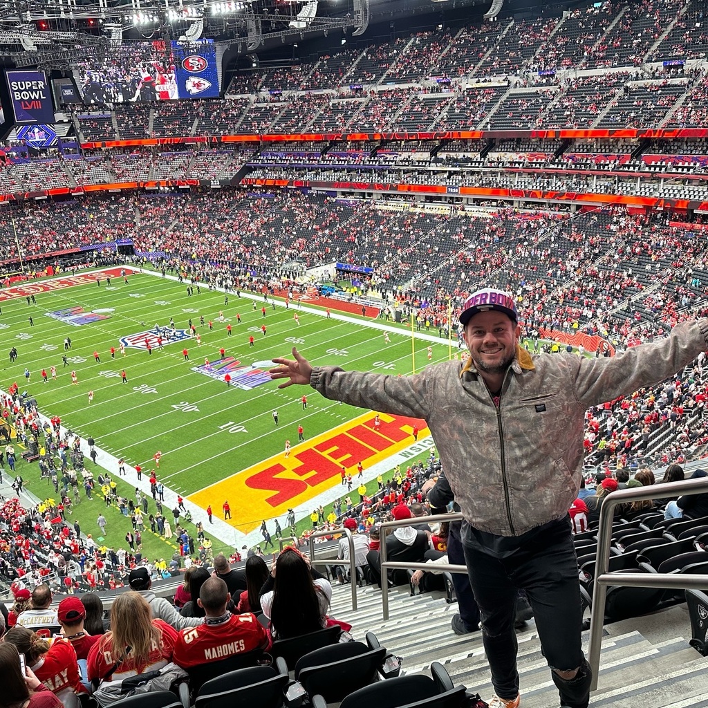 Bucket list 🏈🎰 instagr.am/p/C3Or8Y6vQjz/