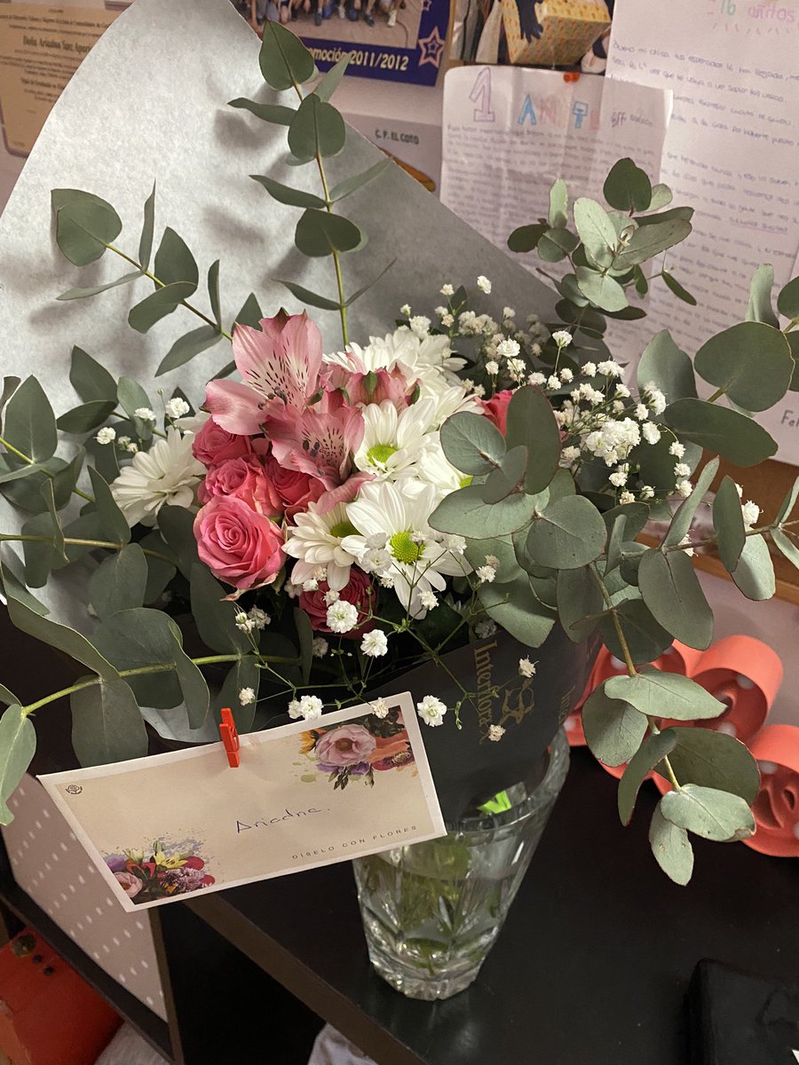 Ningún chico va a entender nunca la sensación de que te envíen flores