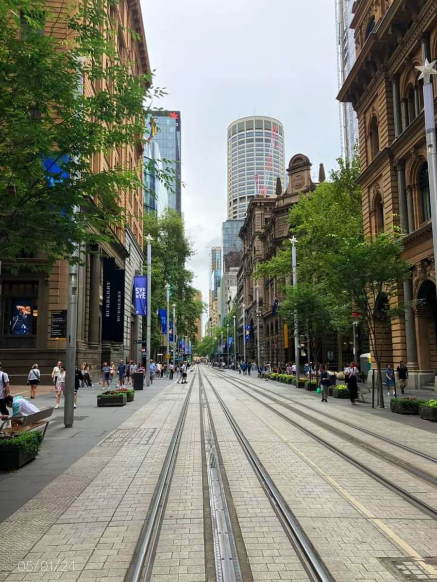 robiannrocks's tweet photo. George Street is always better without cars. #JustSaying #SYD https://t.co/tsW0sUixYv