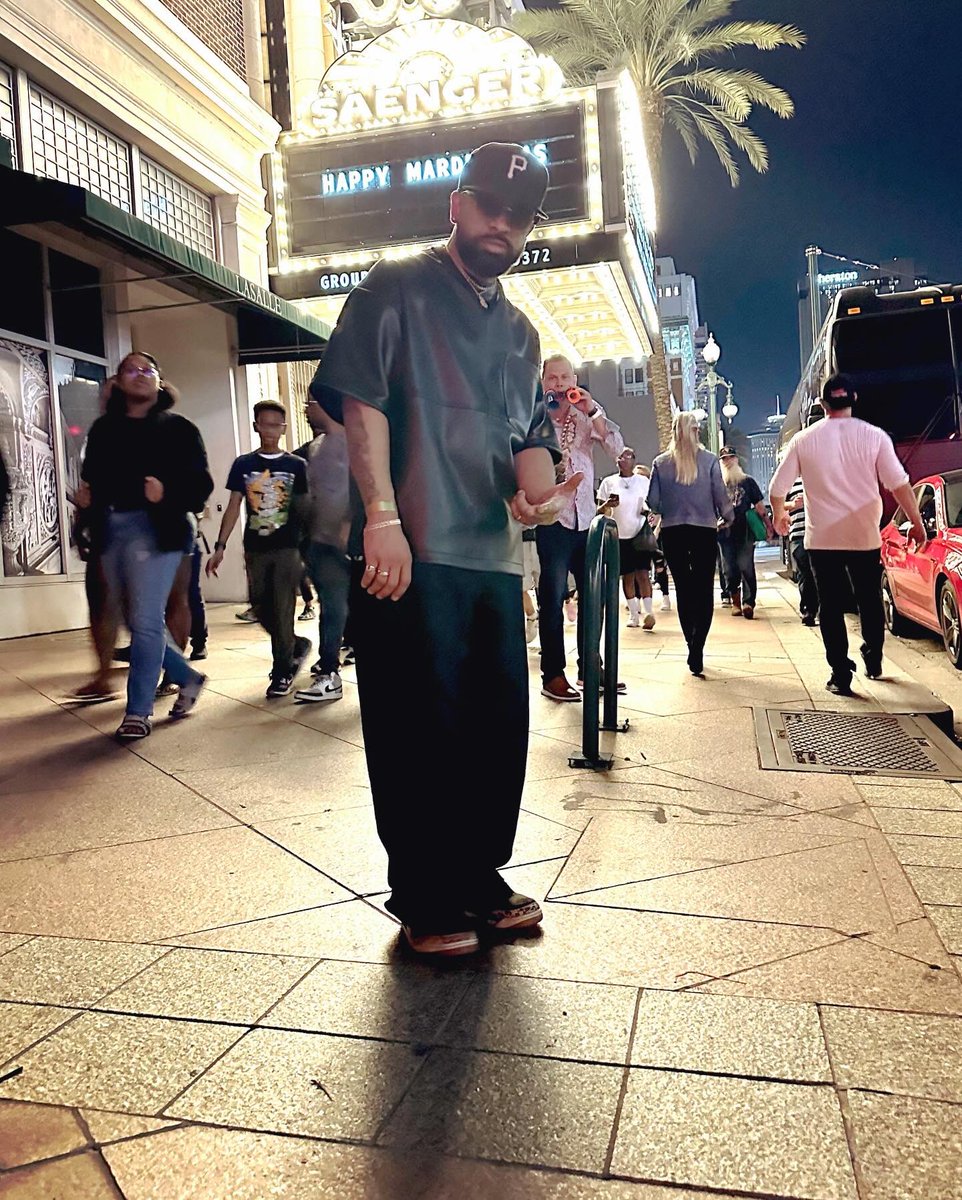 RichSemere's tweet photo. They wouldn’t let me go home.. Mardi Gras was sensory overload 🥲 https://t.co/JzFtCuCCH7