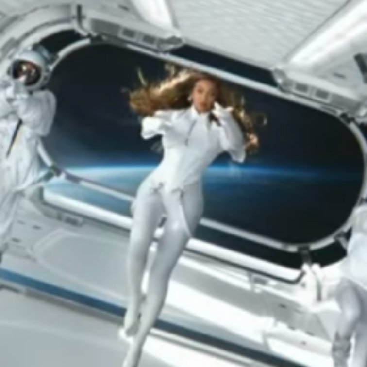 deannigans's tweet image. @sashacolby did it first #blameitontheedit