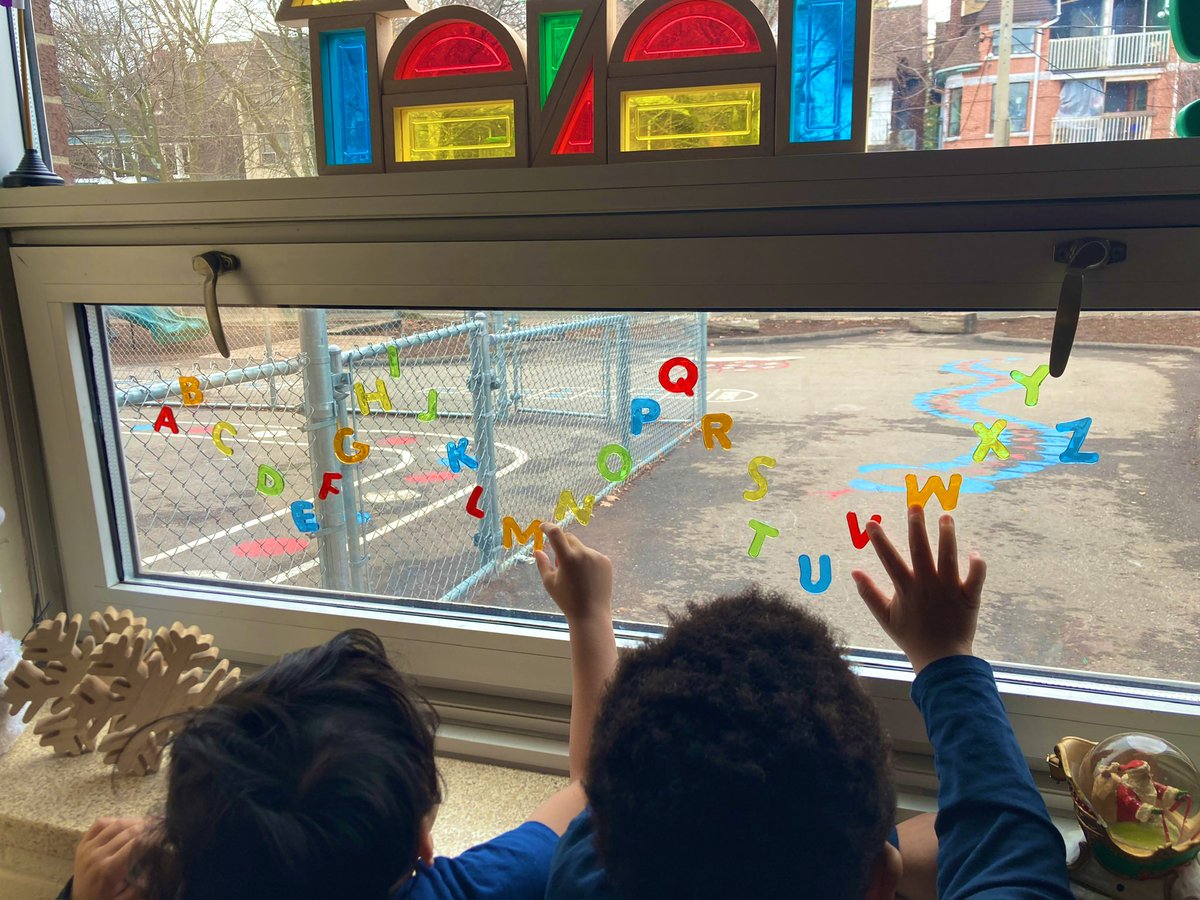 F_Garofalo1's tweet photo. #BeginningStagesOfWriting #LetterFormation #TactileLearning #Science #StatesOfMatter #Sensory https://t.co/Z1h00Uu0Ij