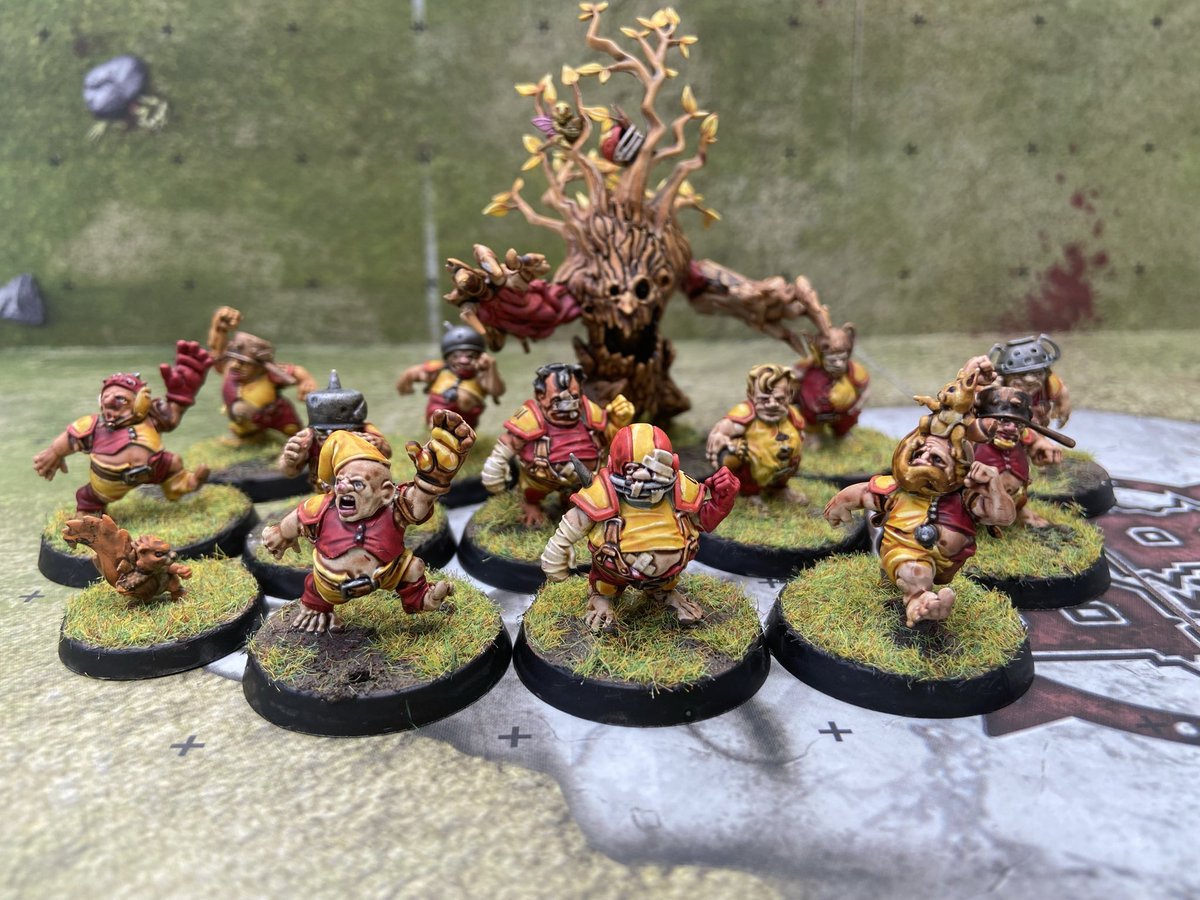 Zergo78's tweet photo. @warhammer Does it get any bigger than ‘Flings? https://t.co/JJmULLRPbg